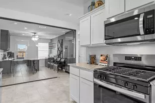 620 Smart Strike Trl, Granbury, TX 76049 - Photo 6