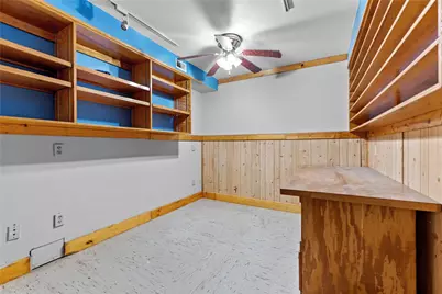 524 S Preston Street, Wolfe City, TX 75496 - Photo 8