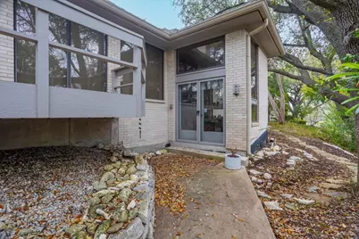 2001 Deepdale Drive, Westover Hills, TX 76107 - Photo 6