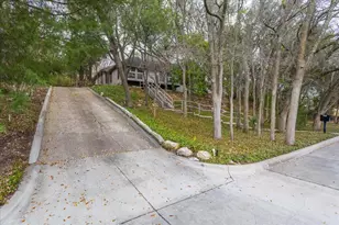 2001 Deepdale Dr, Westover Hills, TX 76107 - Photo 2