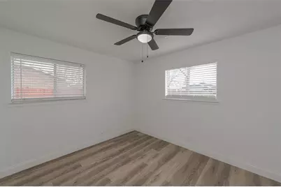 713 Sun Valley Drive, Denton, TX 76209 - Photo 18
