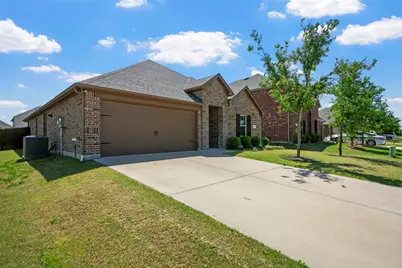 507 Saddle Club Way, Princeton, TX 75407 - Photo 2