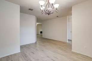 1313 Lauren Dr, Burleson, TX 76028 - Photo 8