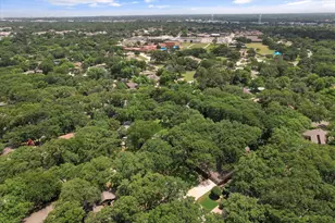 3008 Woodford Dr, Arlington, TX 76013 - Photo 22