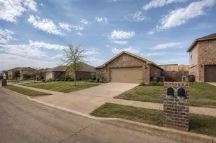 3104 Middleview Rd, Fort Worth, TX 76108 - Photo 2
