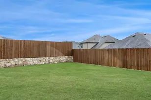 610 Lavender Dr, Van Alstyne, TX 75495 - Photo 32