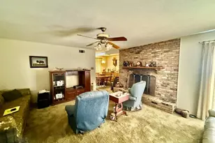 665 32nd St SE, Paris, TX 75460 - Photo 8
