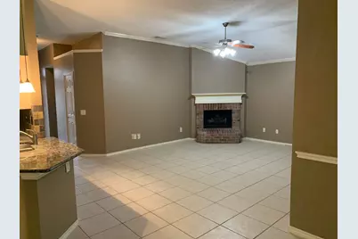 2805 Hawthorne Lane, McKinney, TX 75071 - Photo 4