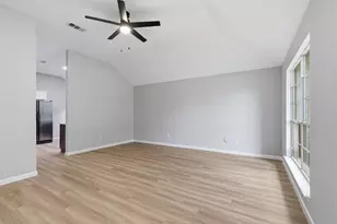 2051 Sunny Side Dr, Little Elm, TX 75068 - Photo 10