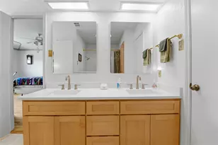 1915 Camden Way, Carrollton, TX 75007 - Photo 12