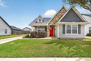 505 Heritage Trl, Burleson, TX 76028 - Photo 2