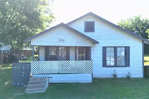 504 Edward St, Quinlan, TX 75474 - Photo 1