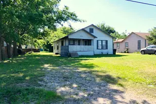 504 Edward St, Quinlan, TX 75474 - Photo 2