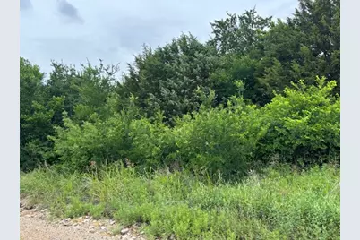 8 Nelson Street, Grand Prairie, TX 75050 - Photo 2