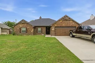 940 Elk Ridge Dr, Stephenville, TX 76401 - Photo 1