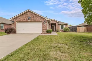308 Long Prairie Dr, Forney, TX 75126 - Photo 2