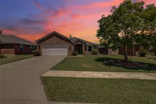 308 Long Prairie Dr, Forney, TX 75126 - Photo 1