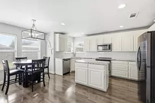557 Jeffdale Dr, Burleson, TX 76028 - Photo 8