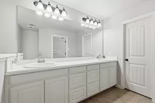 557 Jeffdale Dr, Burleson, TX 76028 - Photo 16