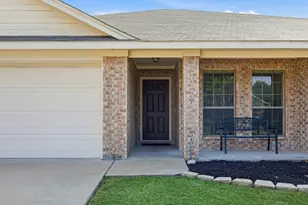 557 Jeffdale Dr, Burleson, TX 76028 - Photo 4