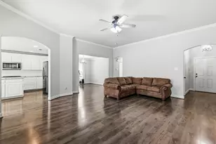 557 Jeffdale Dr, Burleson, TX 76028 - Photo 8