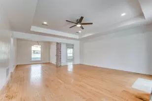 1323 Lark Ln, Lewisville, TX 75077 - Photo 8