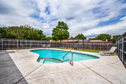 1323 Lark Lane, Lewisville, TX 75077 - Photo 18