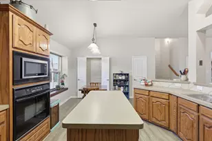 327 Montana Trail, Murphy, TX 75094 - Photo 2