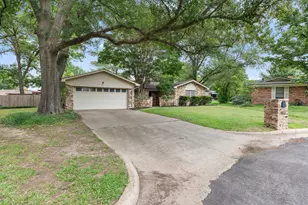 105 Wisteria Ct, Terrell, TX 75160 - Photo 1