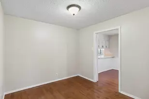 105 Wisteria Ct, Terrell, TX 75160 - Photo 6