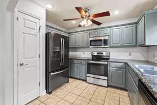 702 Madison Pl, Sherman, TX 75092 - Photo 14