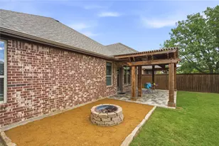 705 Llano Falls Dr, McKinney, TX 75071 - Photo 18