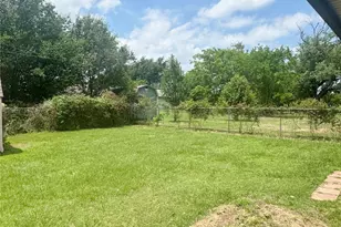211 Anchor Ln, Gun Barrel City, TX 75156 - Photo 12