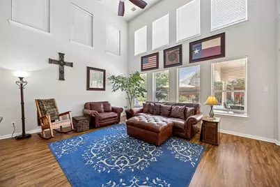 8010 Kings Court, Rowlett, TX 75089 - Photo 10