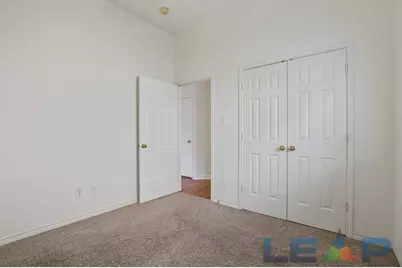 8704 Moss Hill Road, Irving, TX 75063 - Photo 16