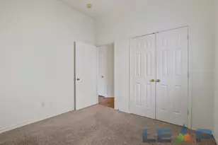 8704 Moss Hill Rd, Irving, TX 75063 - Photo 16