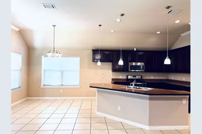 217 Creekwood Drive, Princeton, TX 75407 - Photo 2