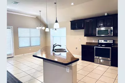 217 Creekwood Drive, Princeton, TX 75407 - Photo 4