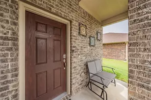 2841 Mesquite Rd, Fort Worth, TX 76111 - Photo 2