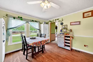 610 Crooked Creek Rd, Edgewood, TX 75117 - Photo 16