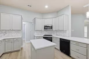 2616 Hollow Ridge Dr, Denton, TX 76210 - Photo 12
