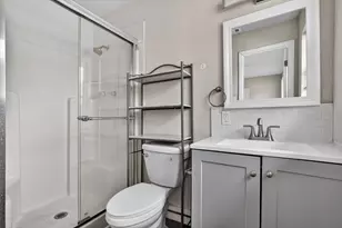 221 Second St, Wilmer, TX 75172 - Photo 16