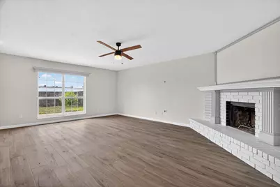 5348 Strickland Avenue, The Colony, TX 75056 - Photo 4