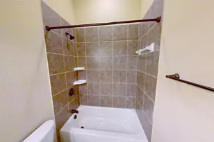 4504 Woodcrest Ln, Mansfield, TX 76063 - Photo 8
