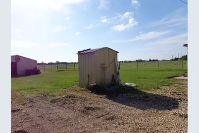 9500 County Road 204, Grandview, TX 76050 - Photo 24