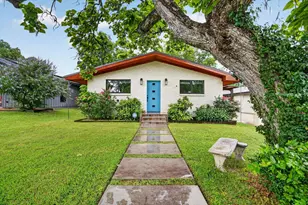 804 Stevens St, Bridgeport, TX 76426 - Photo 2