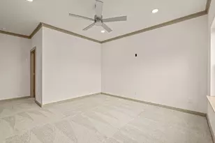 304 Golden Bell Ln, Fort Worth, TX 76107 - Photo 28