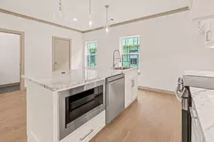 304 Golden Bell Ln, Fort Worth, TX 76107 - Photo 14