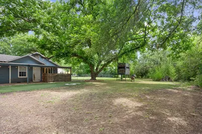 802 Avenue A, Valley Mills, TX 76689 - Photo 30