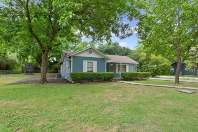 802 Avenue A, Valley Mills, TX 76689 - Photo 2